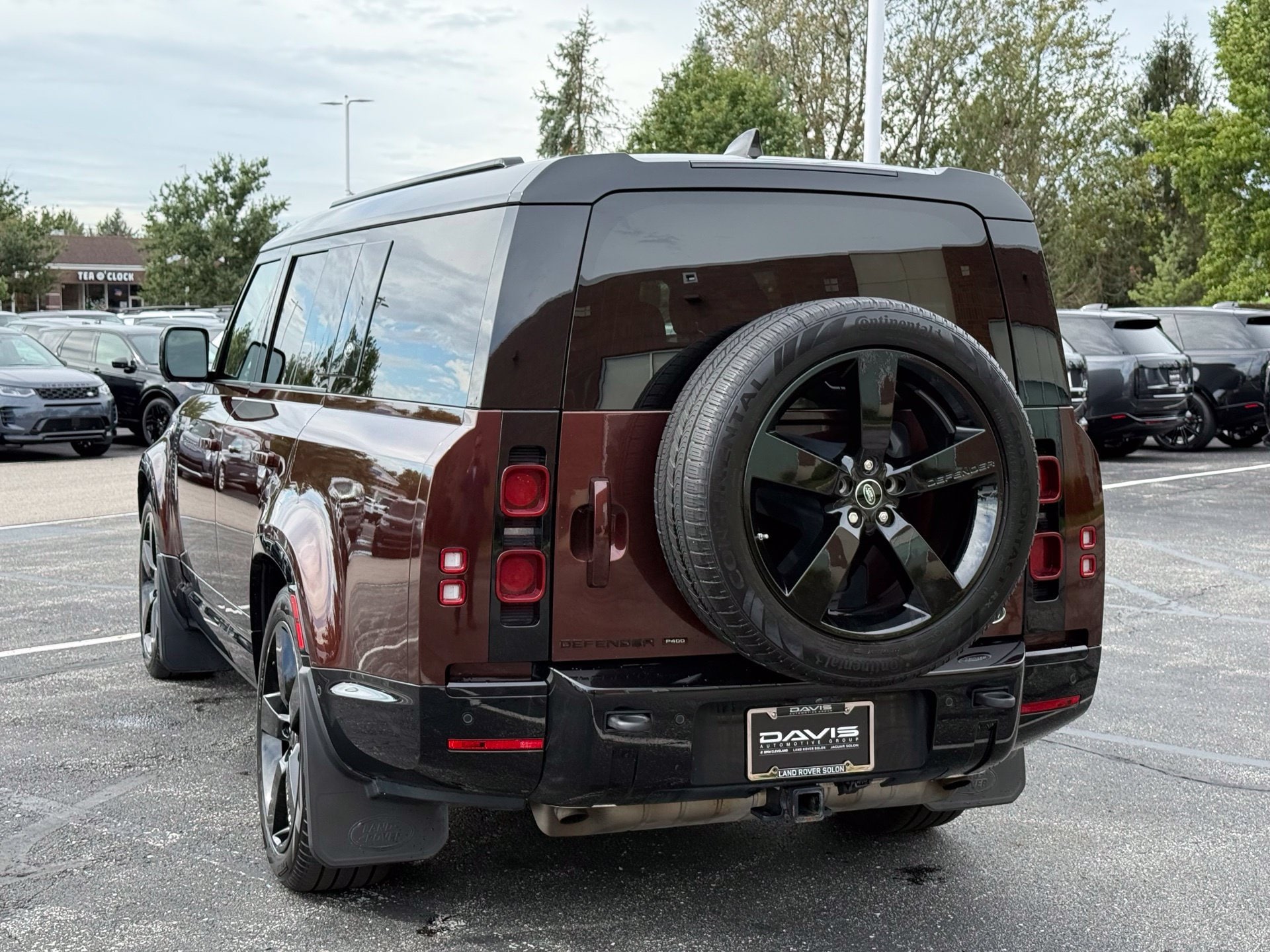 2023 Land Rover Defender X-Dynamic SE - Photo 6
