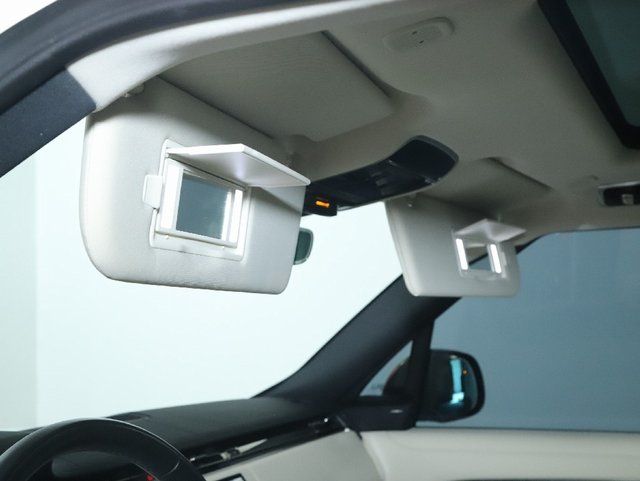 2023 Land Rover Range Rover SE - Photo 20