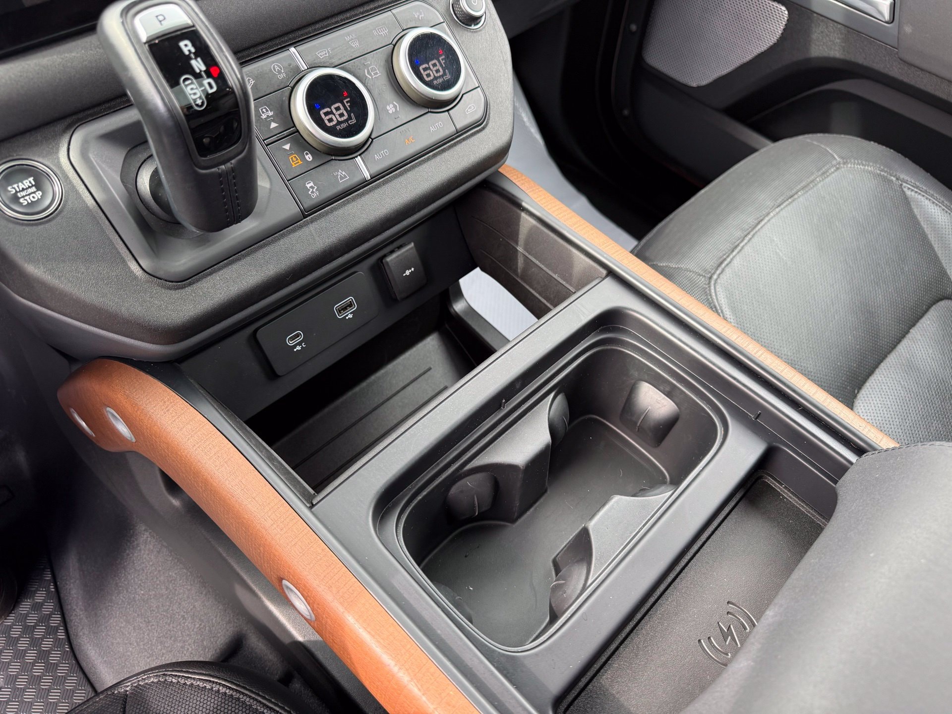 2023 Land Rover Defender X-Dynamic SE - Photo 20