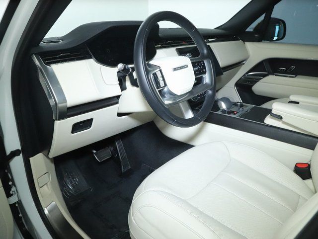 2023 Land Rover Range Rover SE - Photo 16
