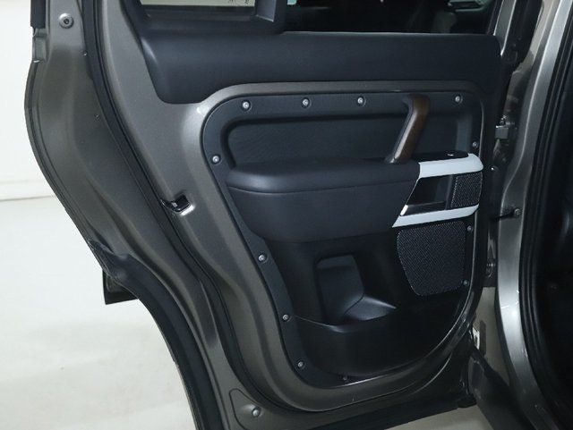 2022 Land Rover Defender X-Dynamic HSE - Photo 32