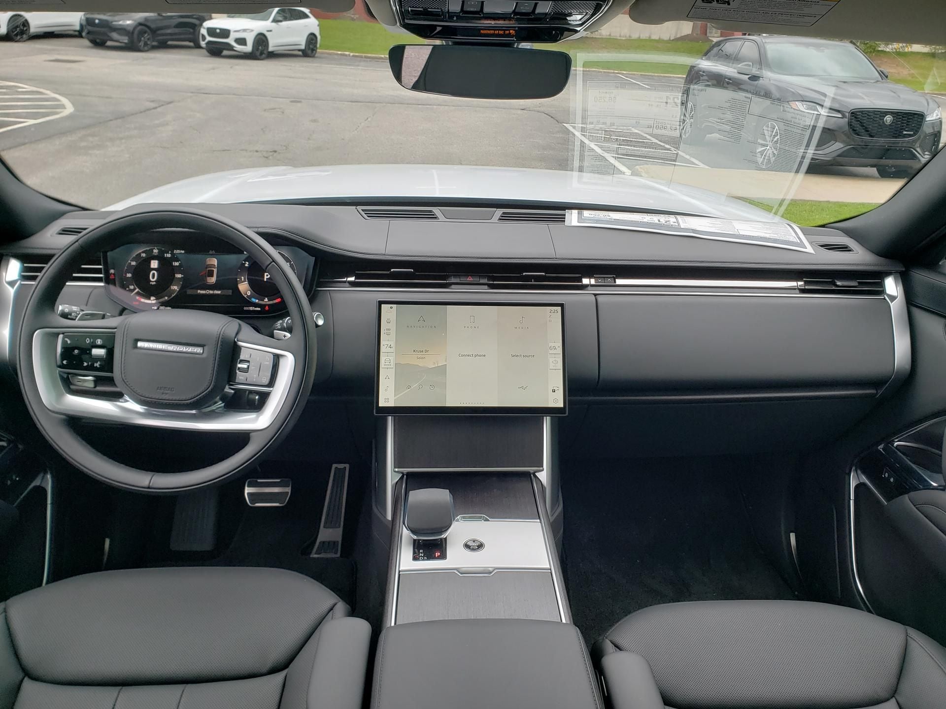 2026 Land Rover Range Rover SE - Photo 12