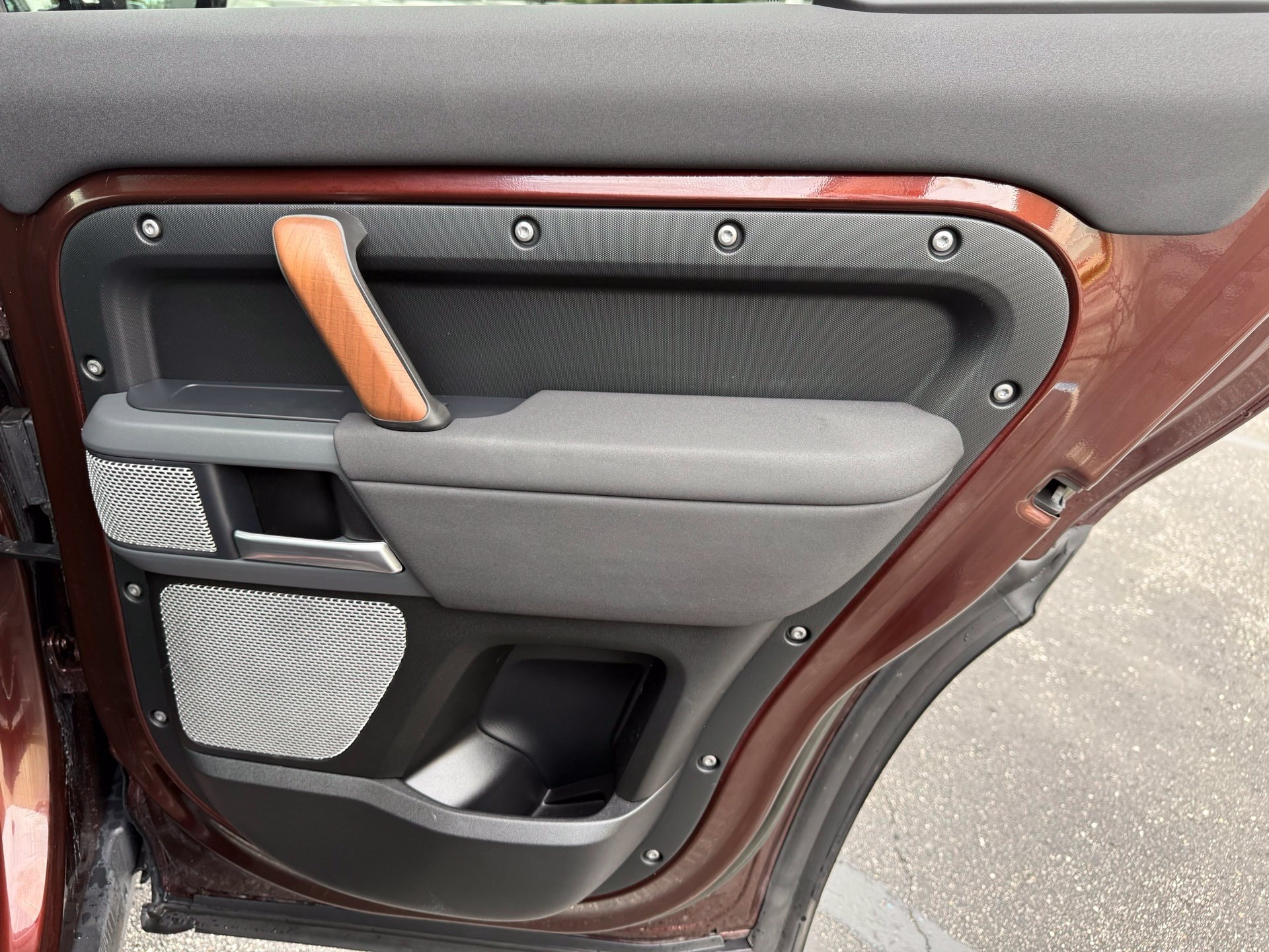 2023 Land Rover Defender X-Dynamic SE - Photo 35