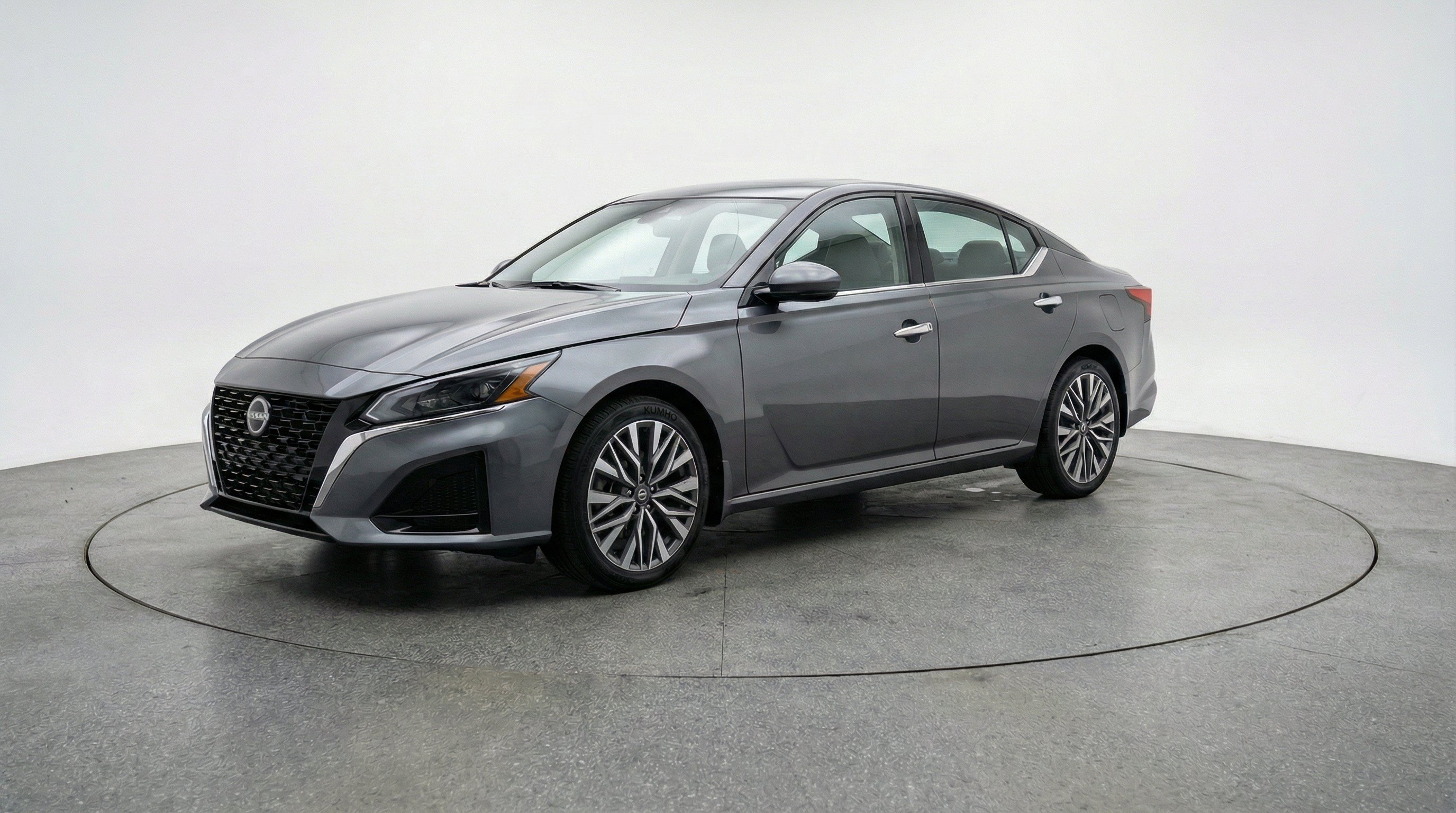 Thumbnail: 2025 Nissan Altima - 3