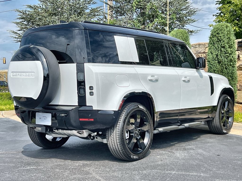 Used 2026 Land Rover Defender 110 X-Dynamic SE SUV