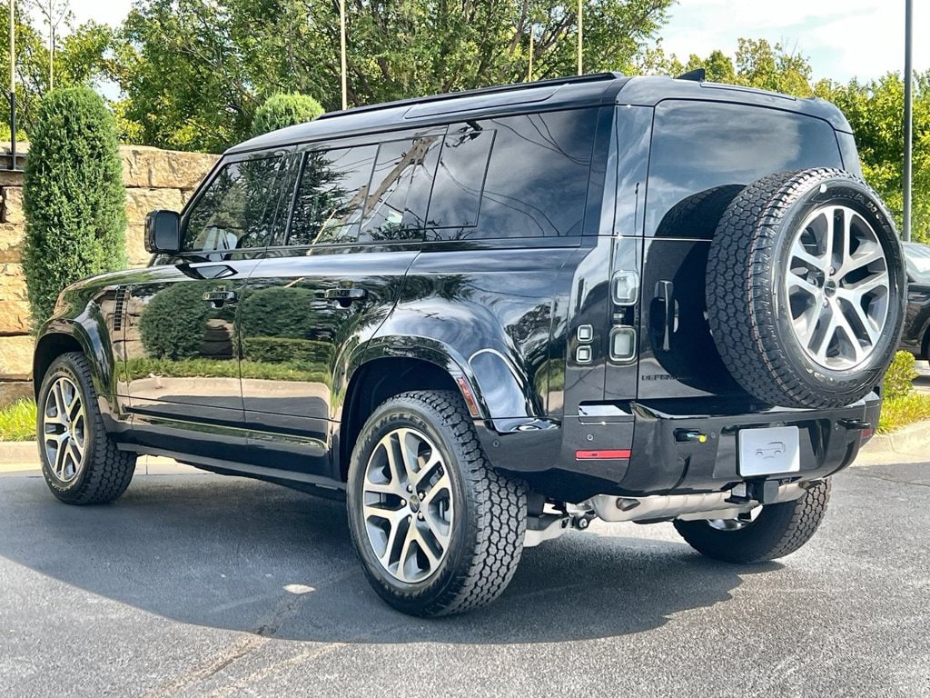 Used 2026 Land Rover Defender 110 X-Dynamic SE SUV