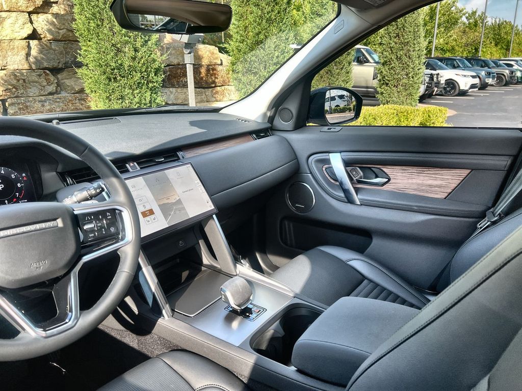 2025 Land Rover Discovery Sport S - Photo 13