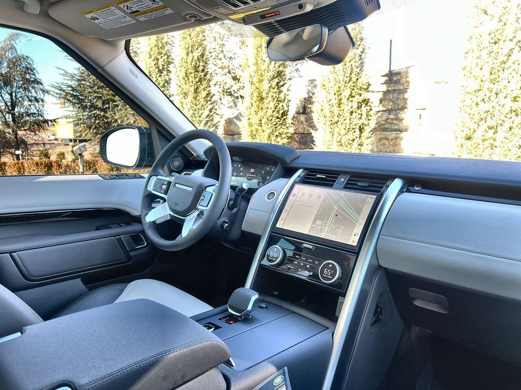 2025 Land Rover Discovery S - Photo 14
