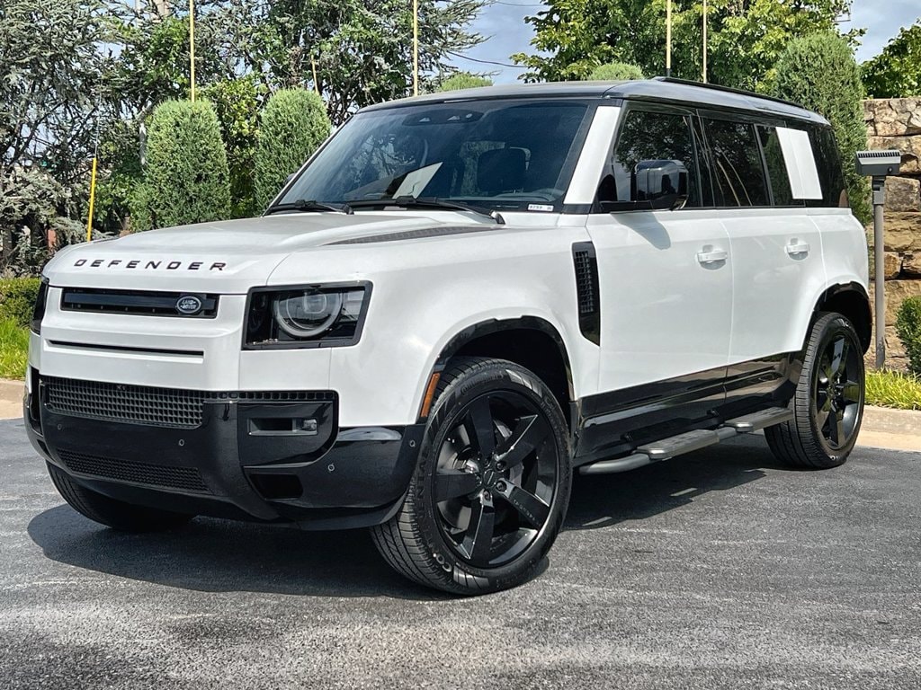 Used 2026 Land Rover Defender 110 X-Dynamic SE SUV
