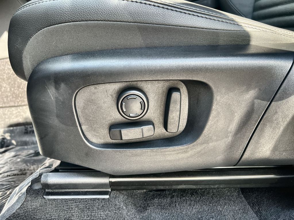 2025 Land Rover Discovery Sport S - Photo 20