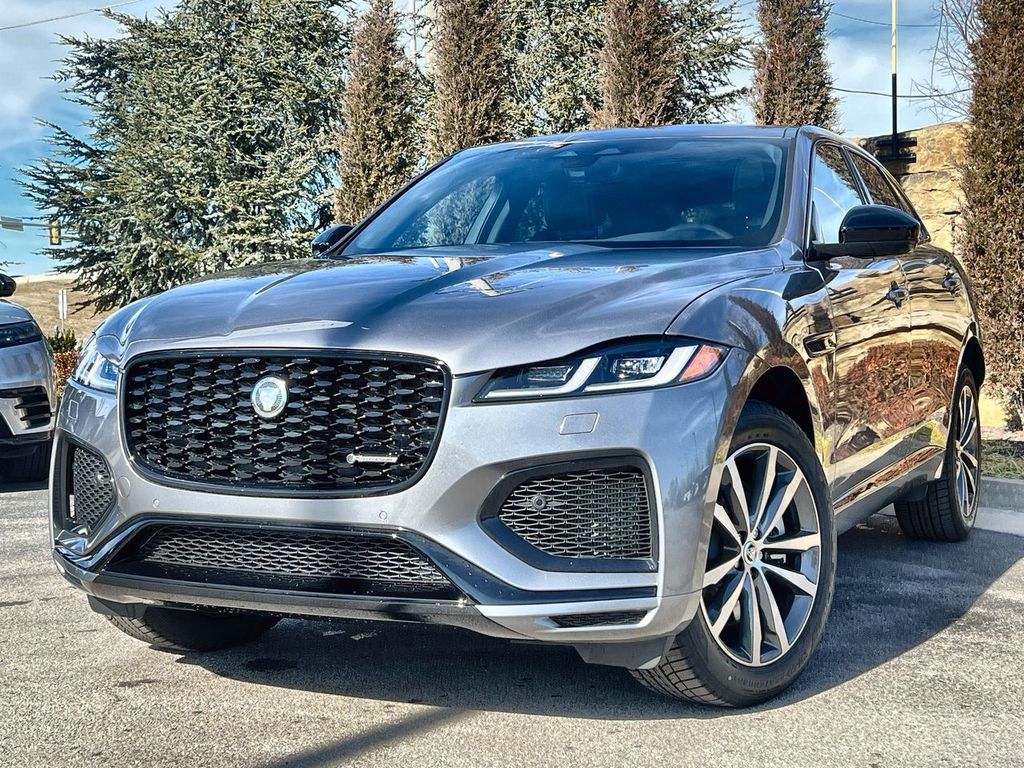 2025 Jaguar F-PACE P400 R-Dynamic S SUV