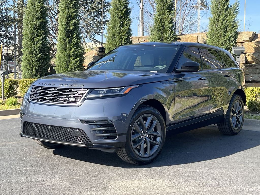2026 Land Rover Range Rover Velar Dynamic SE