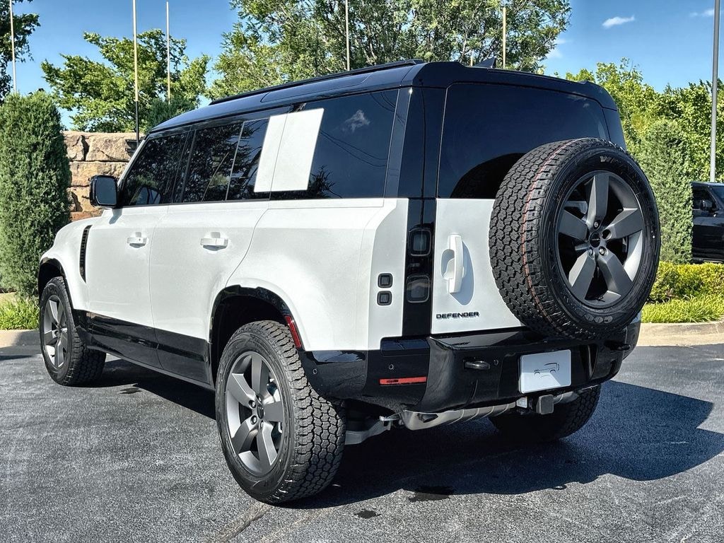 Used 2026 Land Rover Defender 110 X-Dynamic SE SUV