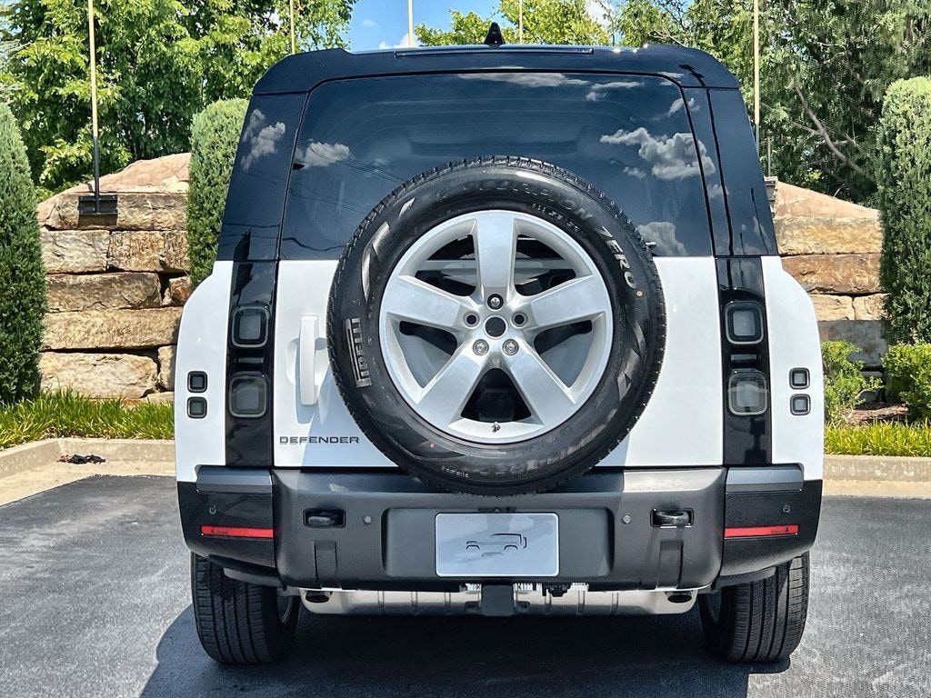New 2026 Land Rover Defender 130 400PS X-Dynamic SE SUV