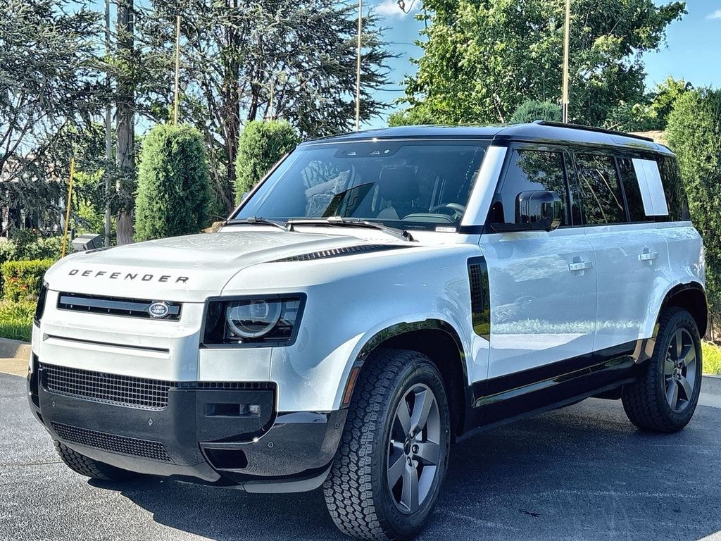 Used 2026 Land Rover Defender 110 X-Dynamic SE SUV