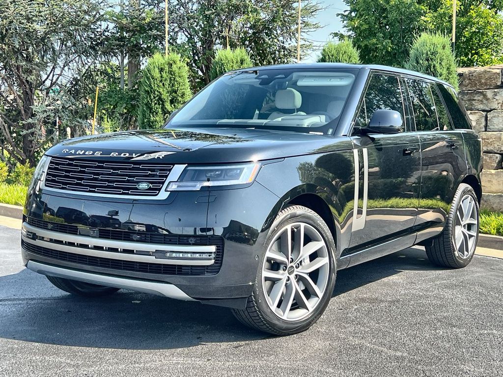 New 2026 Land Rover Range Rover SE SUV