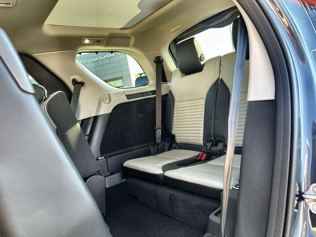 2025 Land Rover Discovery S - Photo 20