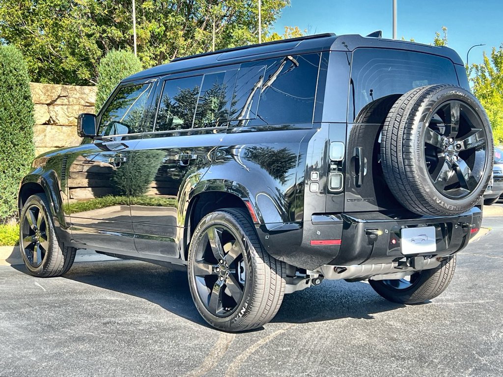 New 2026 Land Rover Defender 110 400PS X-Dynamic SE SUV