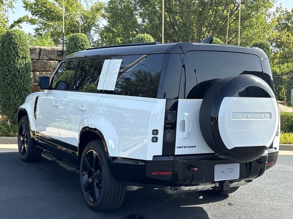 New 2026 Land Rover Defender 130 400PS X-Dynamic SE SUV