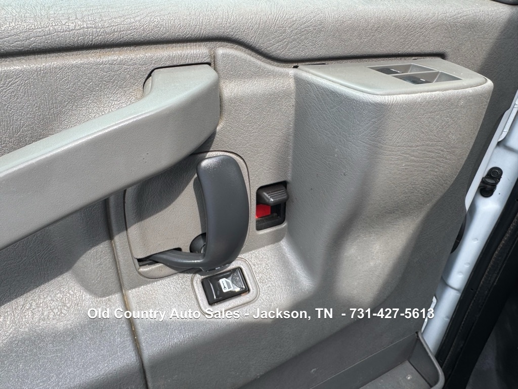 2020 GMC Savana Cargo Work Van - Photo 20