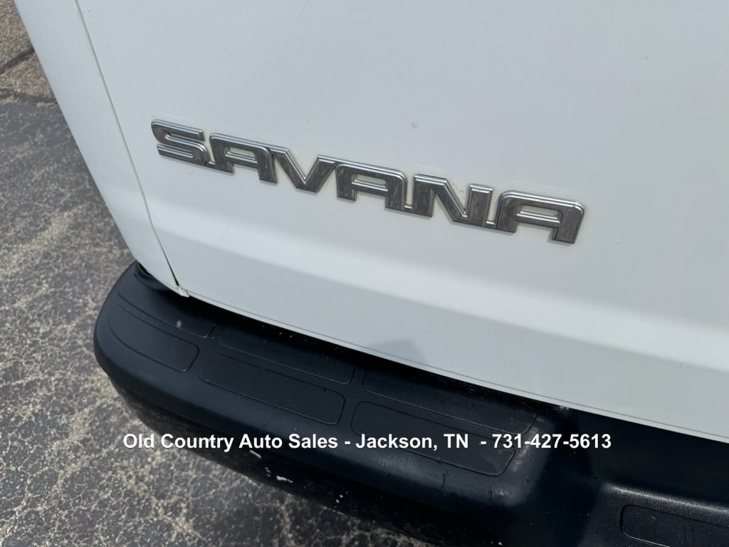 2020 GMC Savana Cargo Work Van - Photo 10