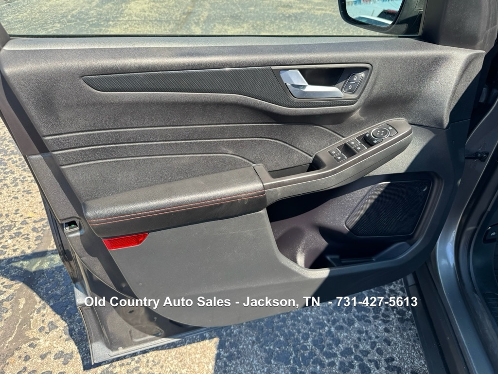 2023 Ford Escape ST-Line - Photo 24