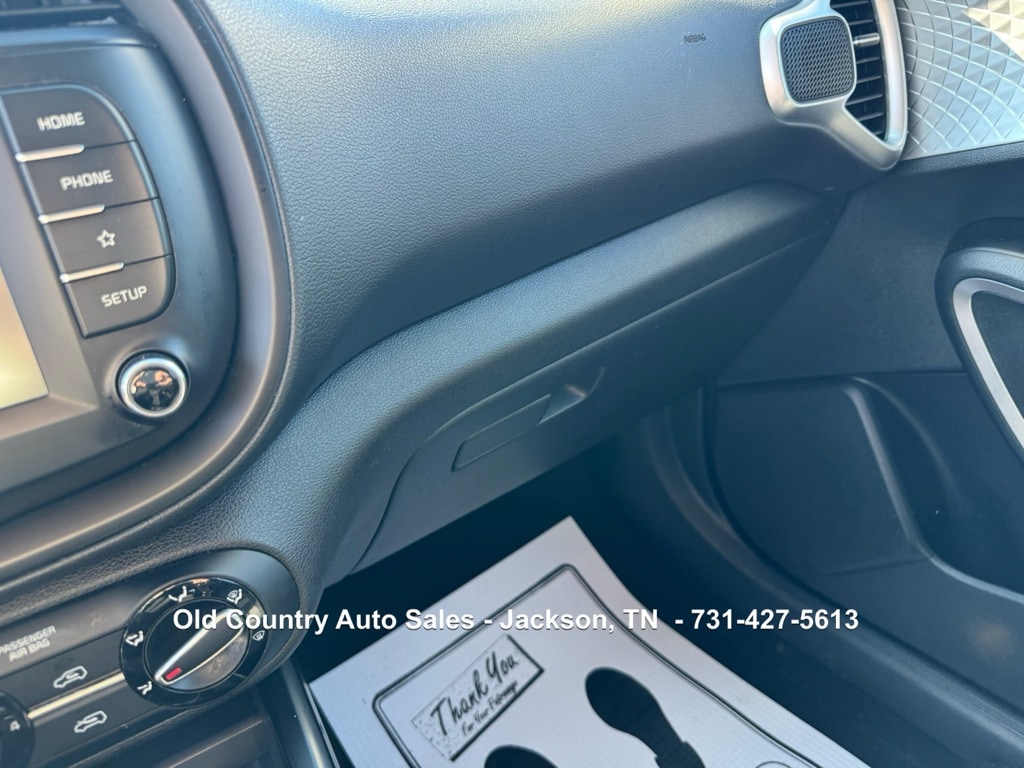 2021 Kia Soul LX - Photo 29