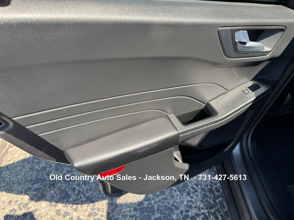 2023 Ford Escape ST-Line - Photo 17