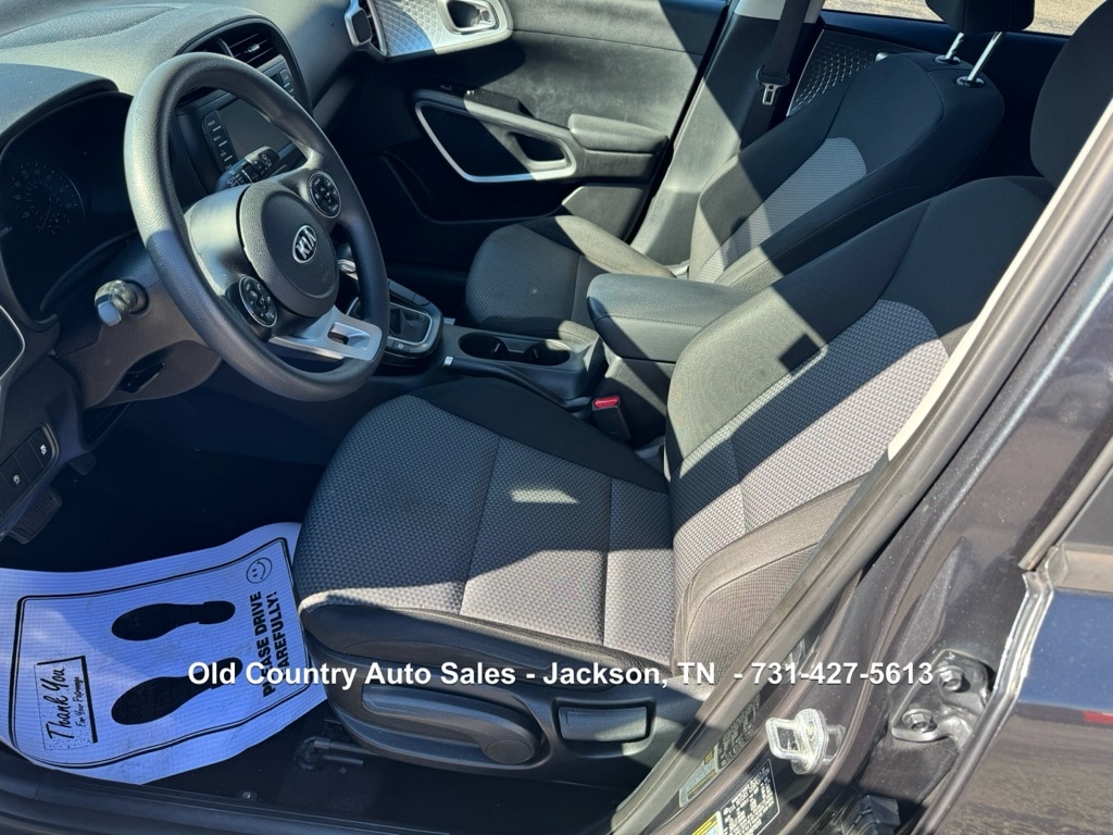 2021 Kia Soul LX - Photo 19