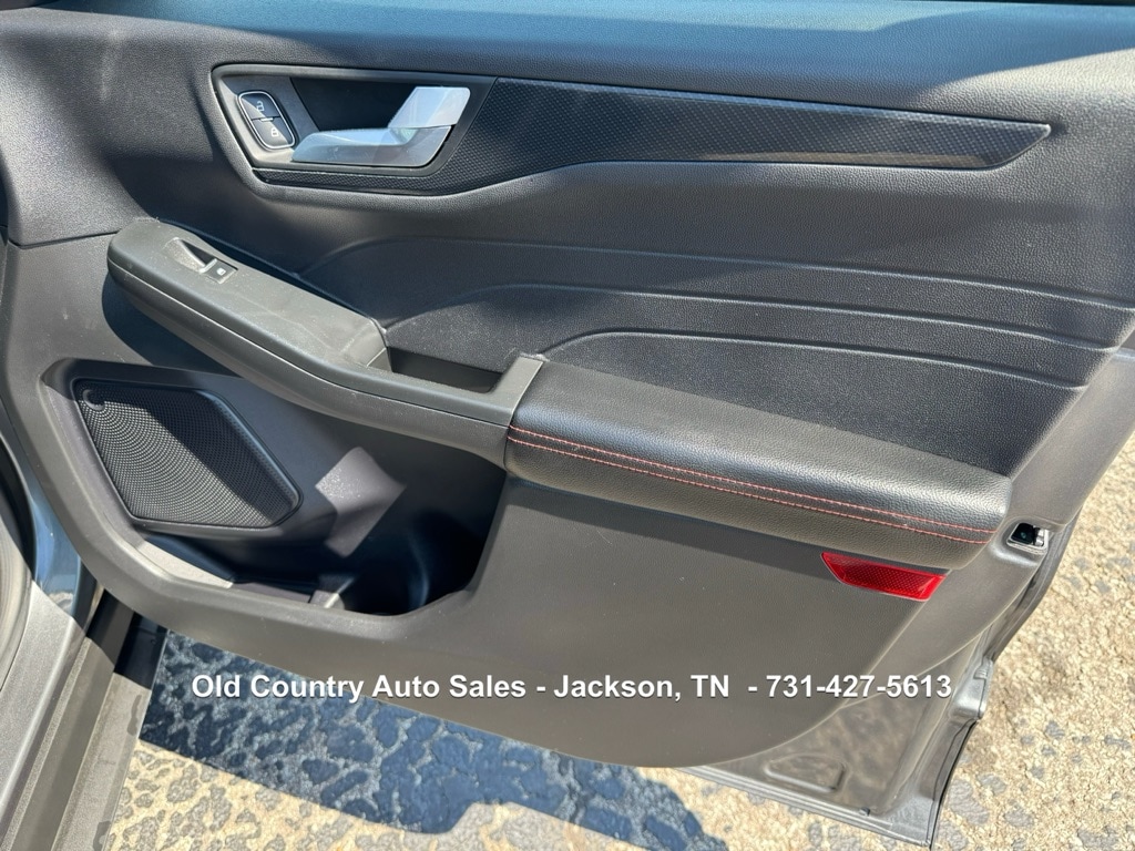 2023 Ford Escape ST-Line - Photo 22