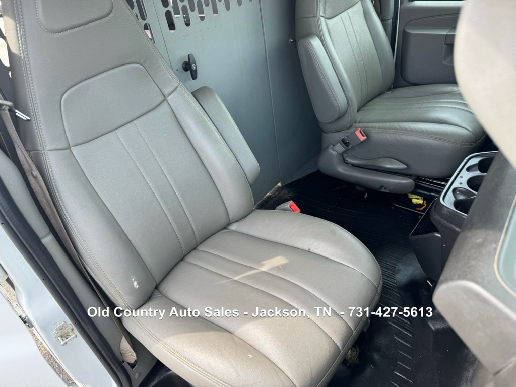 2020 GMC Savana Cargo Work Van - Photo 18
