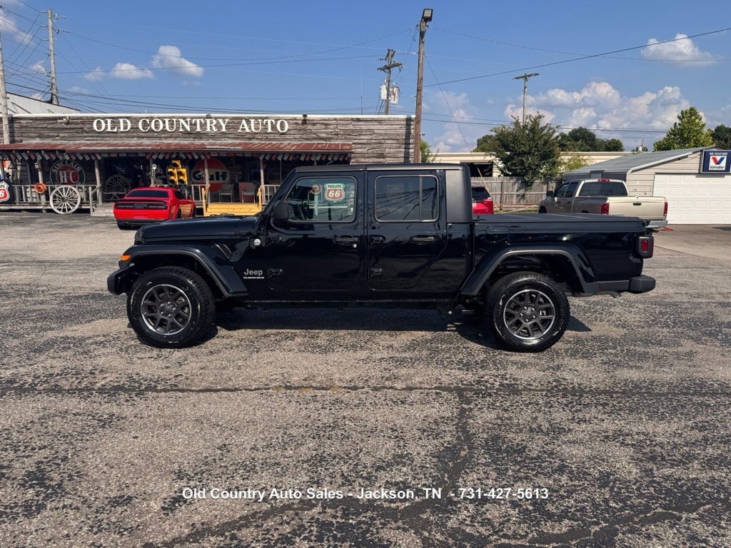 2023 Jeep Gladiator Overland