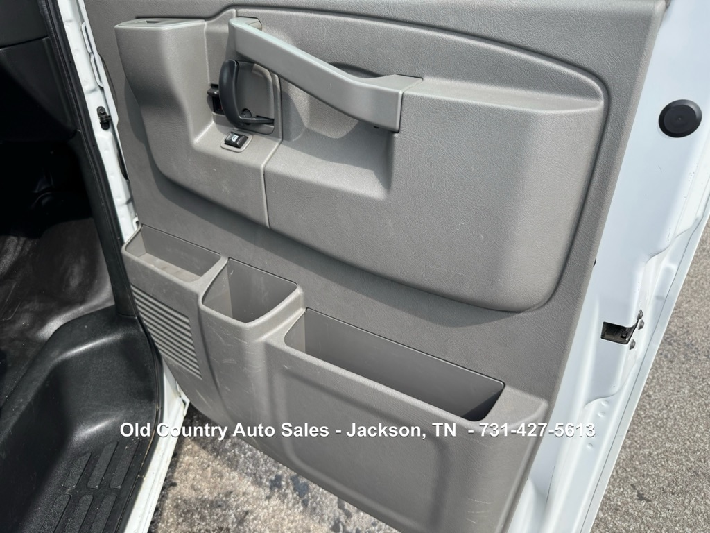 2020 GMC Savana Cargo Work Van - Photo 16