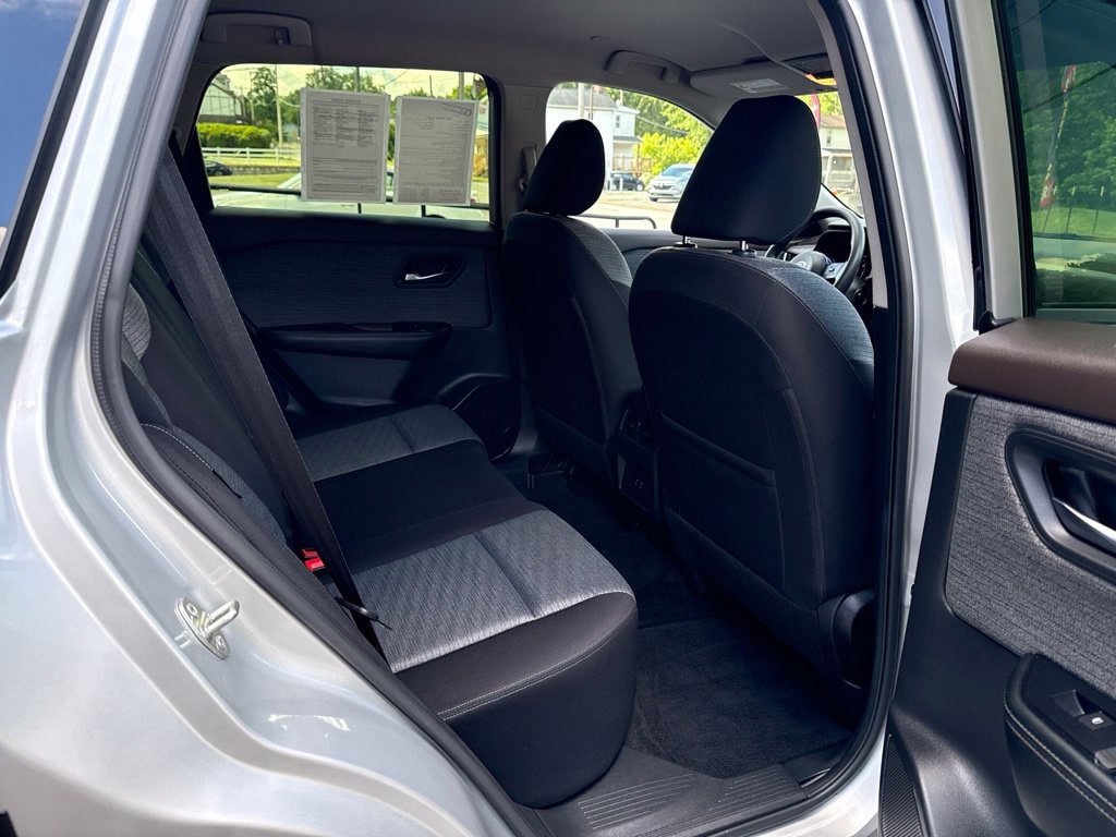 2023 Nissan Rogue SV - Photo 26