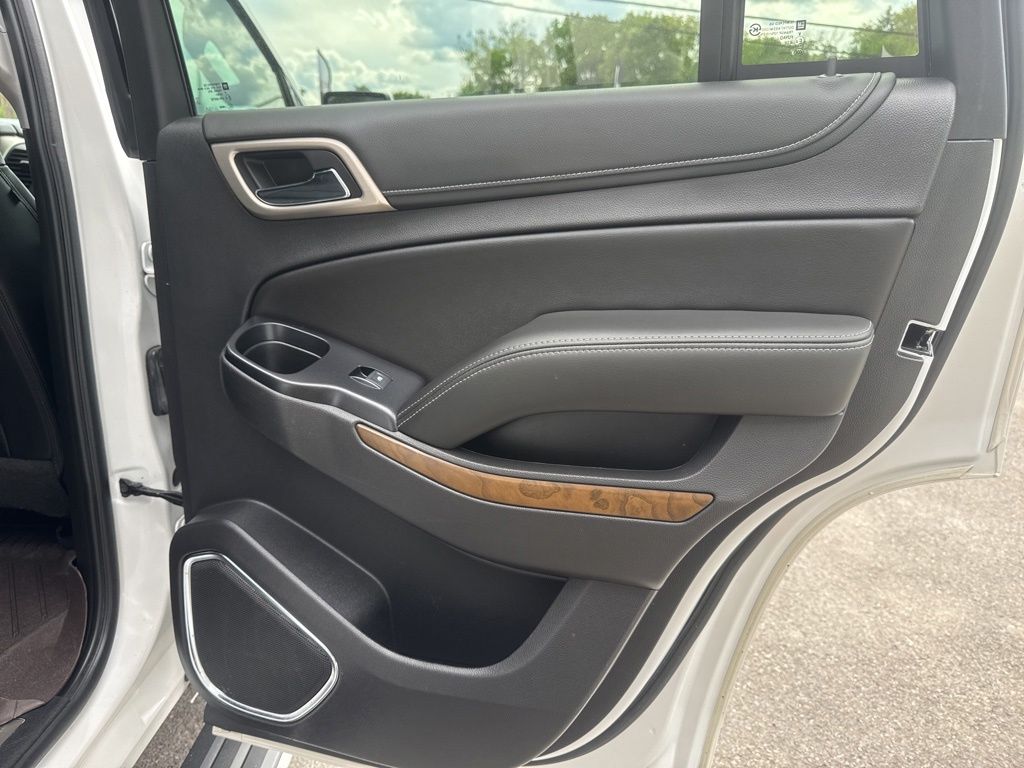 2020 GMC Yukon Denali - Photo 32