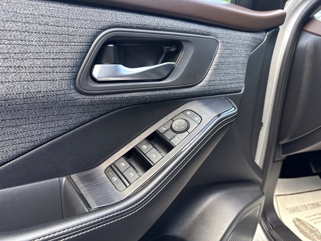 2023 Nissan Rogue SV - Photo 20