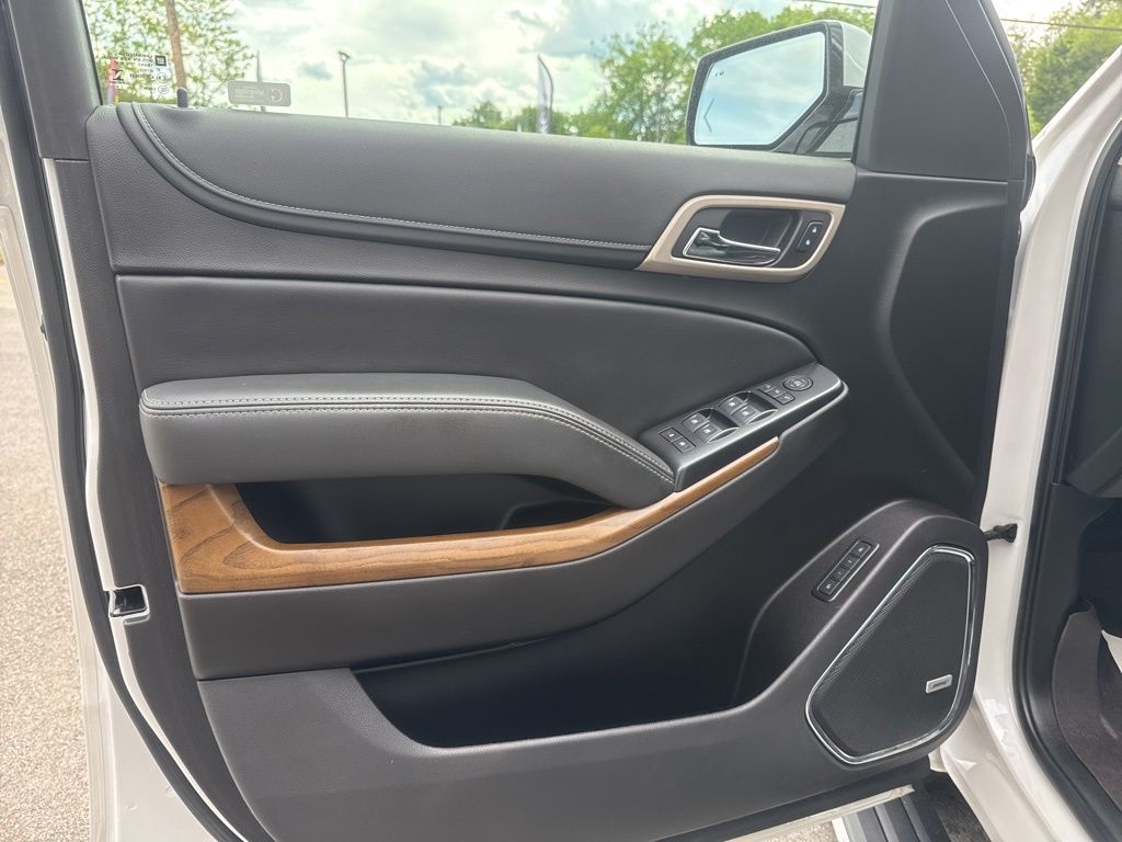 2020 GMC Yukon Denali - Photo 24
