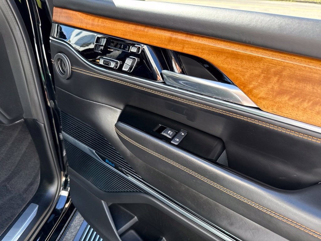 2022 Jeep Grand Wagoneer Series III - Photo 35