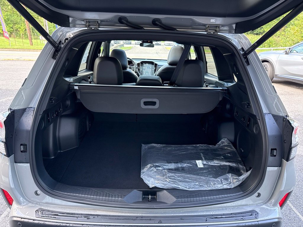 2025 Subaru Forester Limited - Photo 27