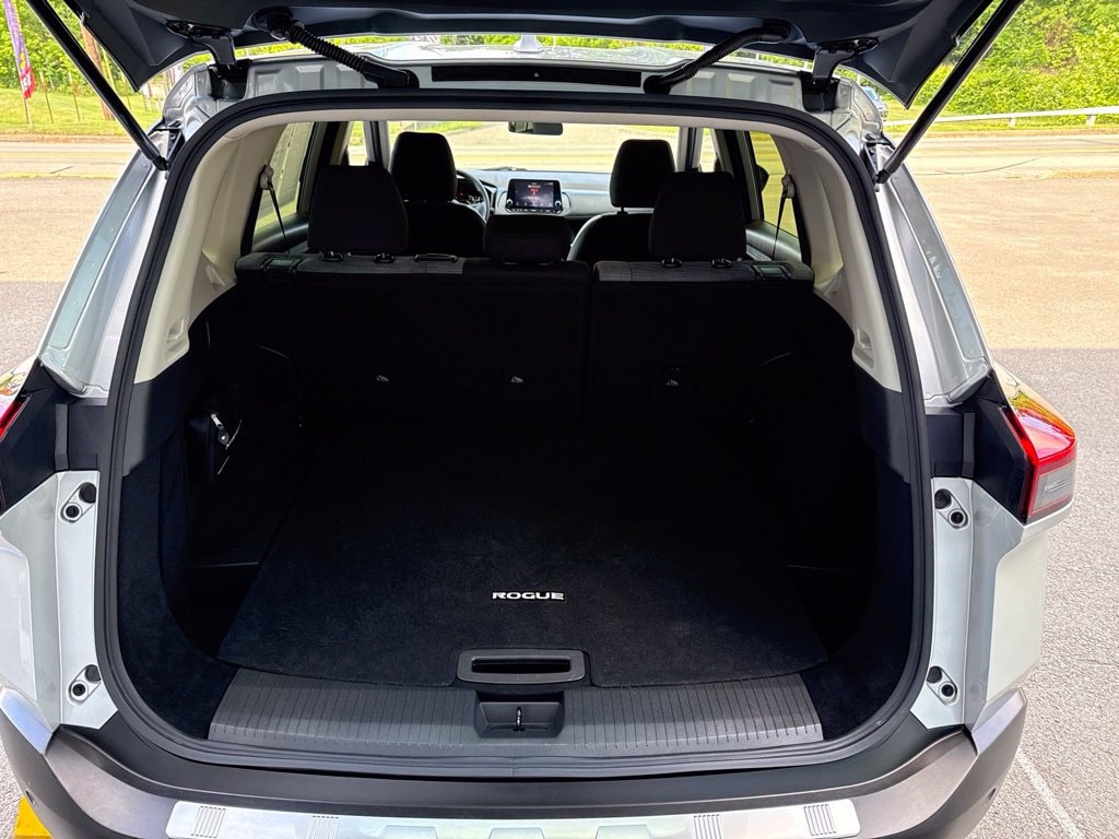2023 Nissan Rogue SV - Photo 25