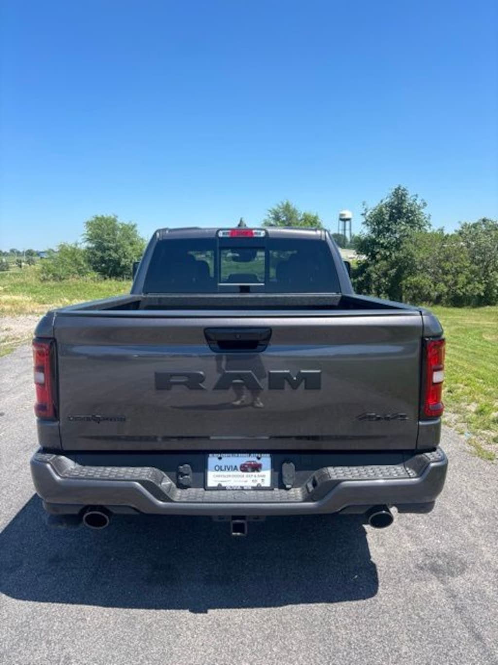 New 2026 Ram 1500 LONE STAR CREW CAB 4X4 5'7 BOX Pickup
