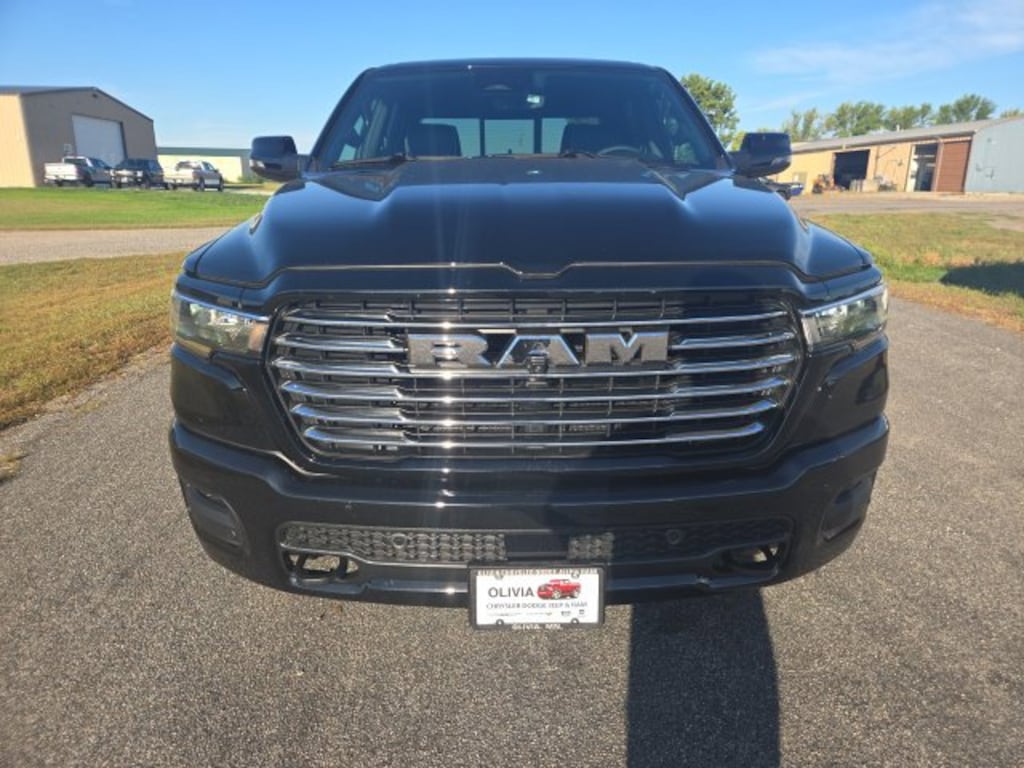 New 2027 Ram 1500 LARAMIE CREW CAB 4X4 5'7 BOX Pickup