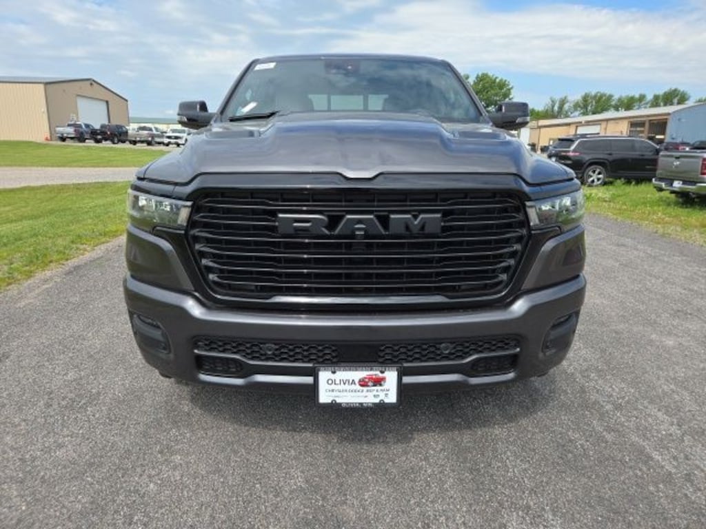 New 2026 Ram 1500 LARAMIE CREW CAB 4X4 5'7 BOX Pickup