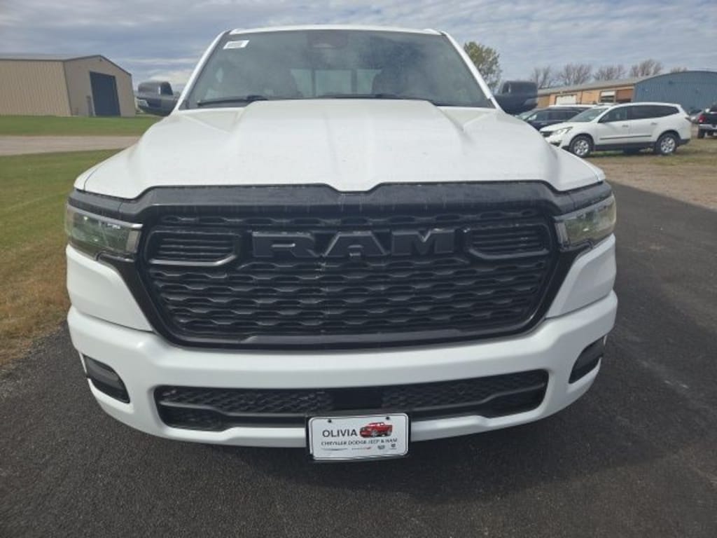 New 2026 Ram 1500 BIG HORN CREW CAB 4X4 5'7 BOX Pickup