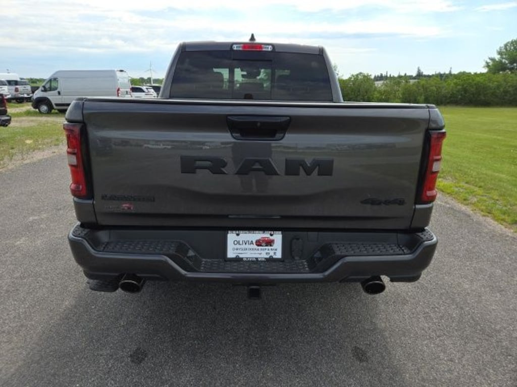 New 2026 Ram 1500 LARAMIE CREW CAB 4X4 5'7 BOX Pickup