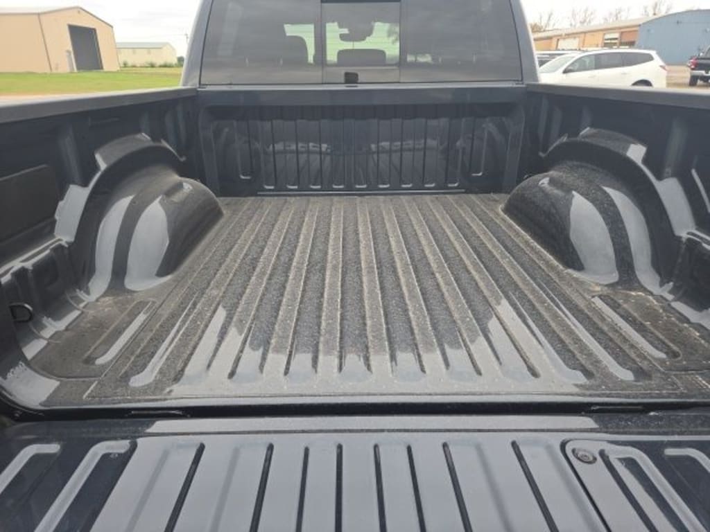 New 2026 Ram 1500 LARAMIE CREW CAB 4X4 5'7 BOX Pickup