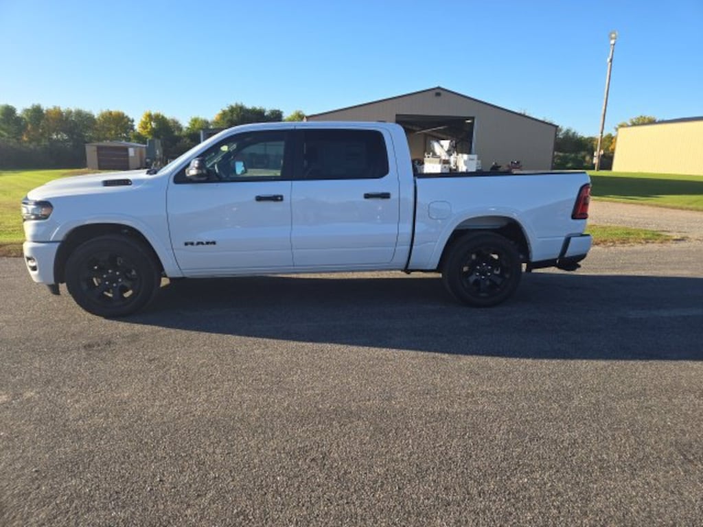 New 2027 Ram 1500 BIG HORN CREW CAB 4X4 5'7 BOX Pickup