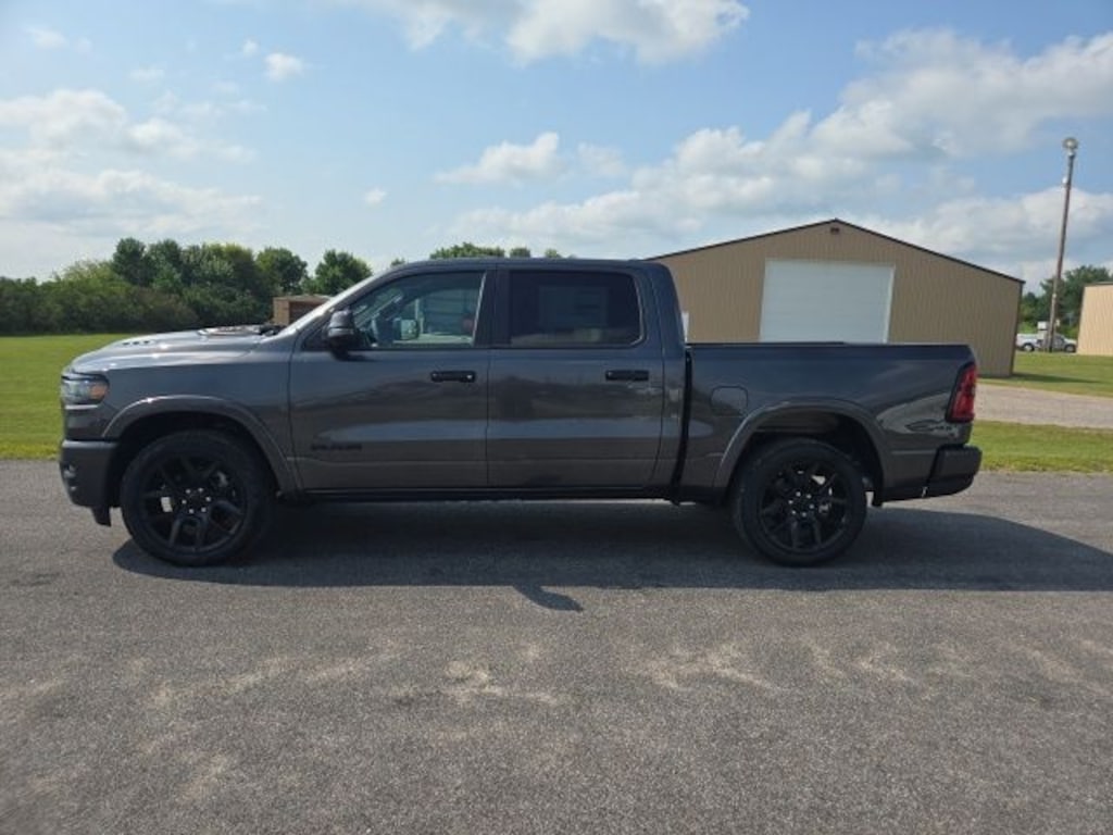 New 2026 Ram 1500 LARAMIE CREW CAB 4X4 5'7 BOX Pickup