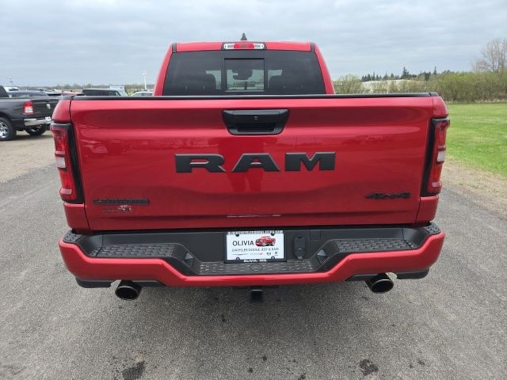 New 2026 Ram 1500 LARAMIE CREW CAB 4X4 5'7 BOX Pickup