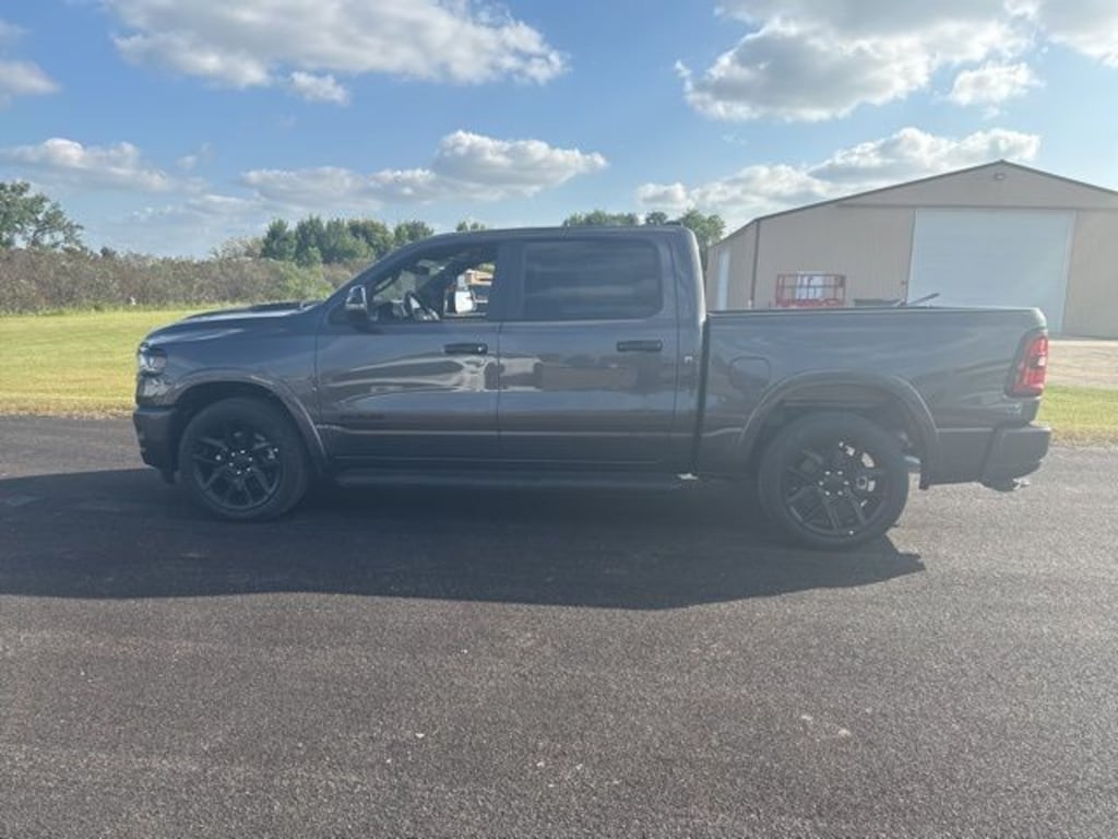New 2026 Ram 1500 LARAMIE CREW CAB 4X4 5'7 BOX Pickup